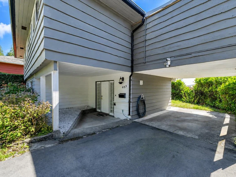 403 Newdale Court, North Vancouver, BC, V7N 3H3 - 27