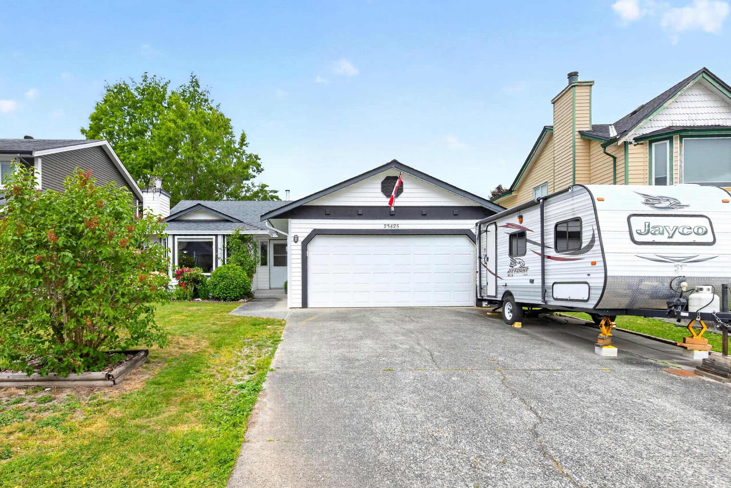 23425 Whippoorwill Avenue, Maple Ridge, BC, V2X 9L8