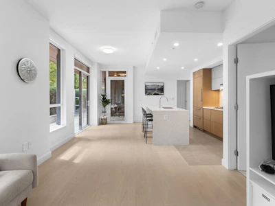 109-469 W King Edward Avenue - 5