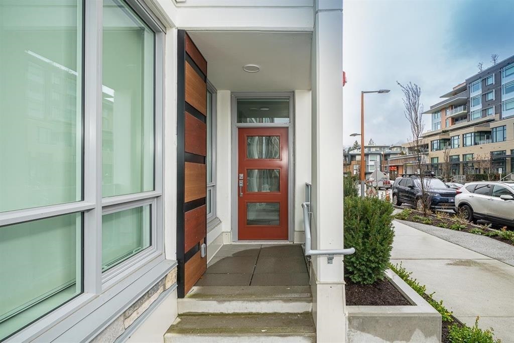 2025 Curling Road, North Vancouver, BC, V7P 0E1 - 5