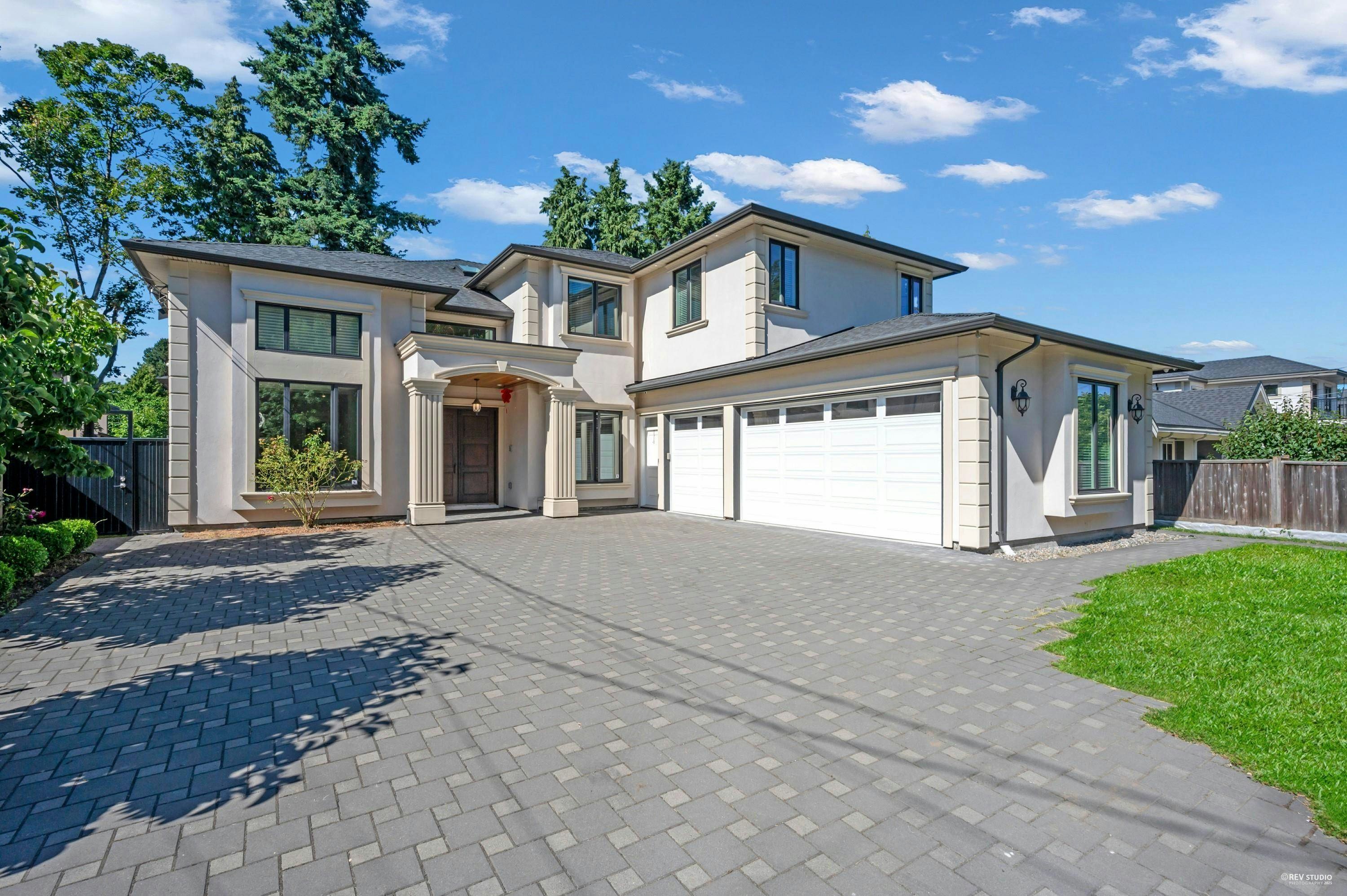8351 Leslie Road, Richmond, BC, V6X 1E4