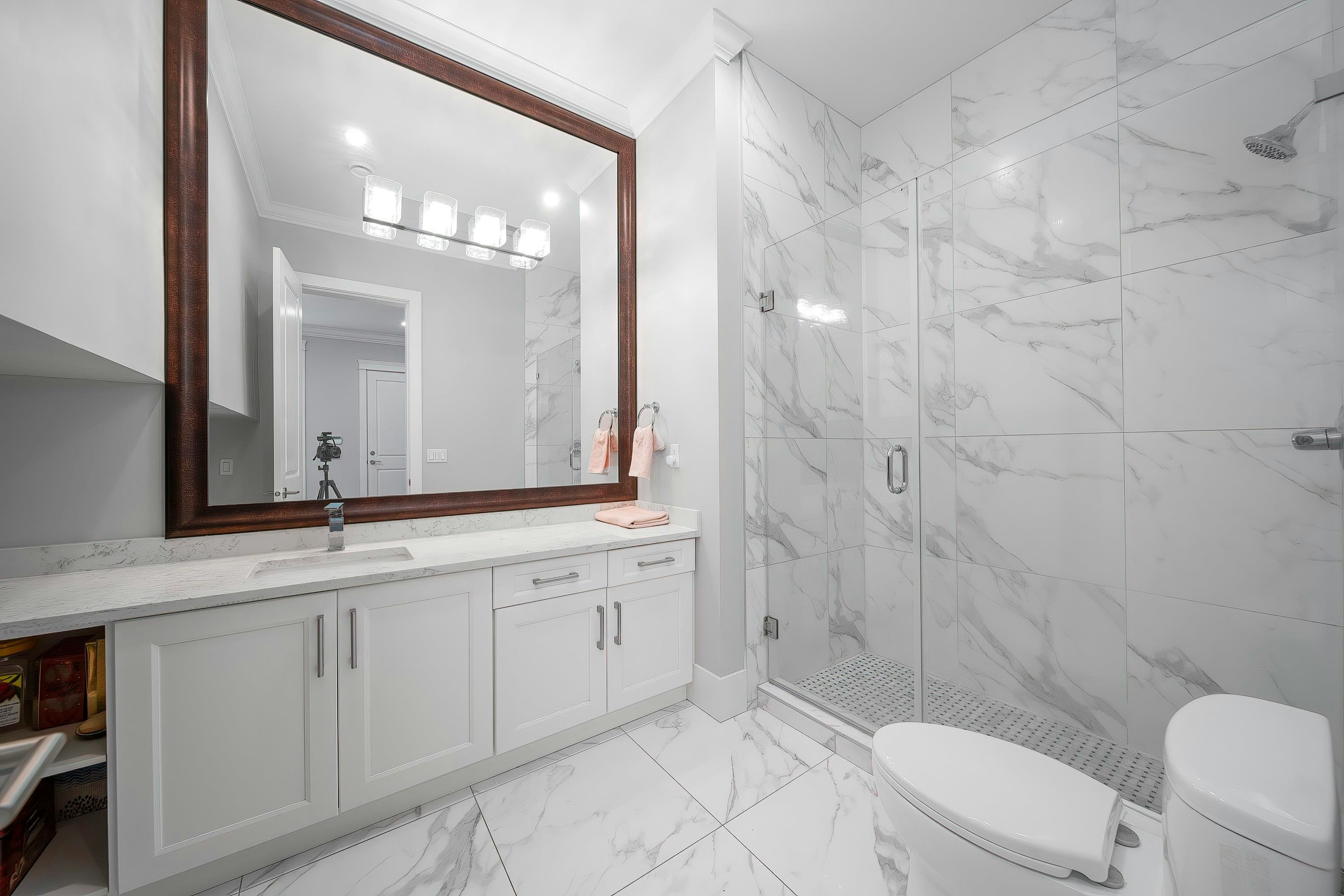 8351 Leslie Road, Richmond, BC, V6X 1E4 - 19