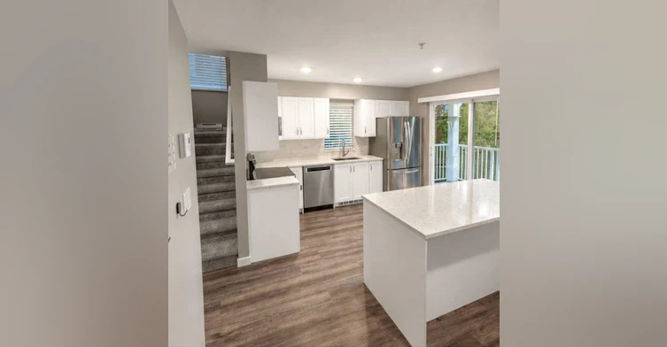 20760 Duncan Way, Langley, BC, V3A 9J6 - 5