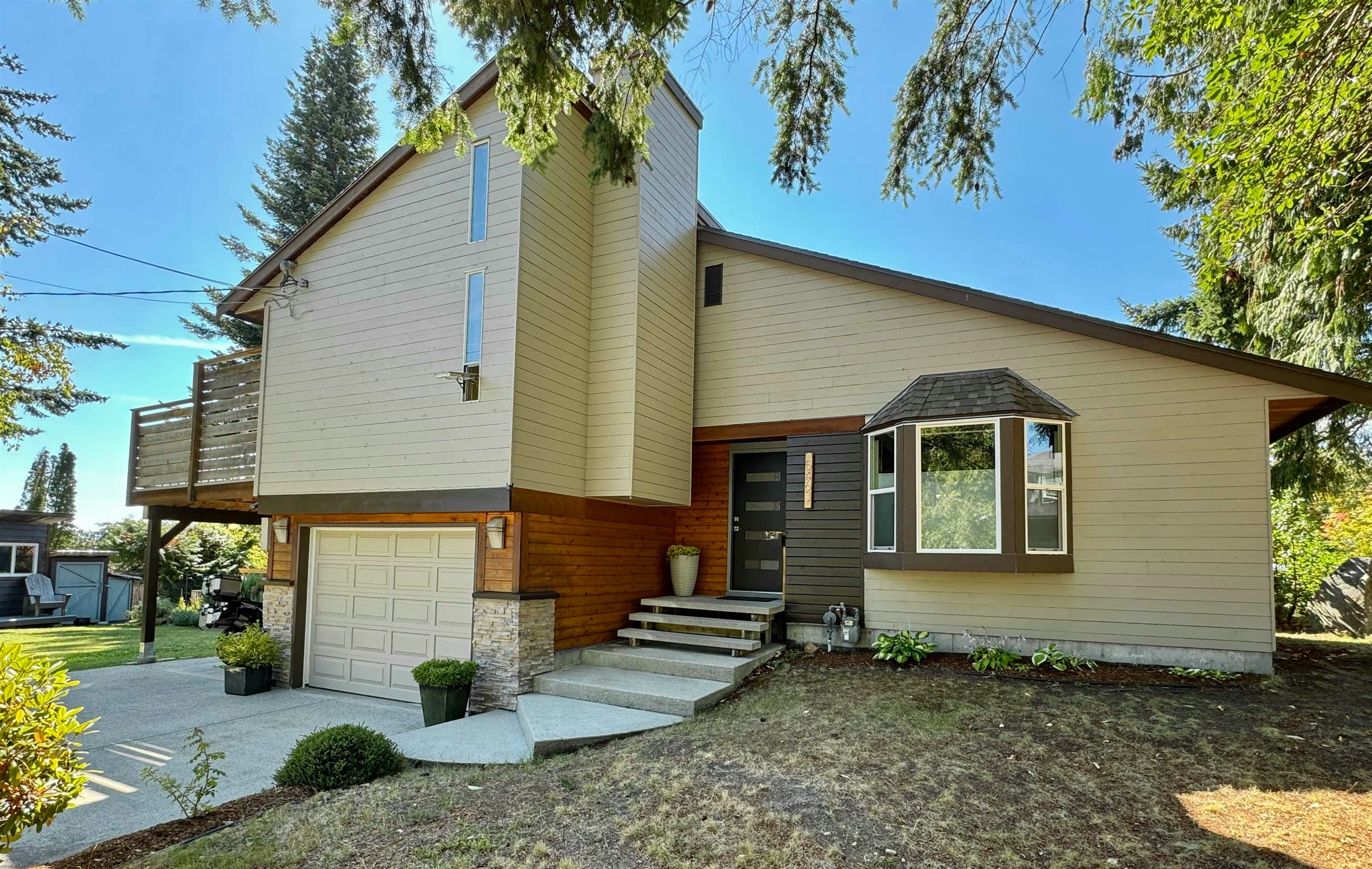 5463 Kensington Road, Sechelt, BC, V7Z 0N9
