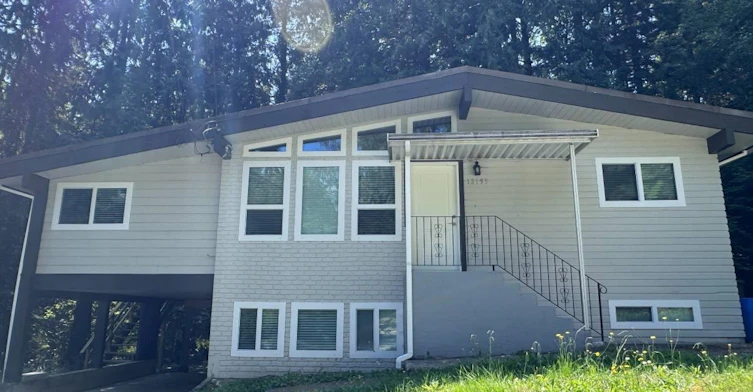12193 Rothsay St, Maple Ridge, BC, V2W 1E2