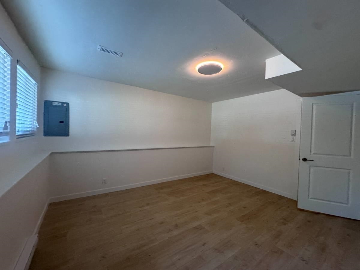 12193 Rothsay St, Maple Ridge, BC, V2W 1E2 - 10