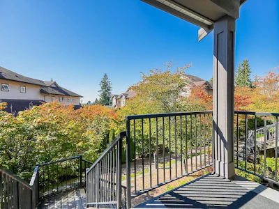 228-7333 16th Avenue - 5