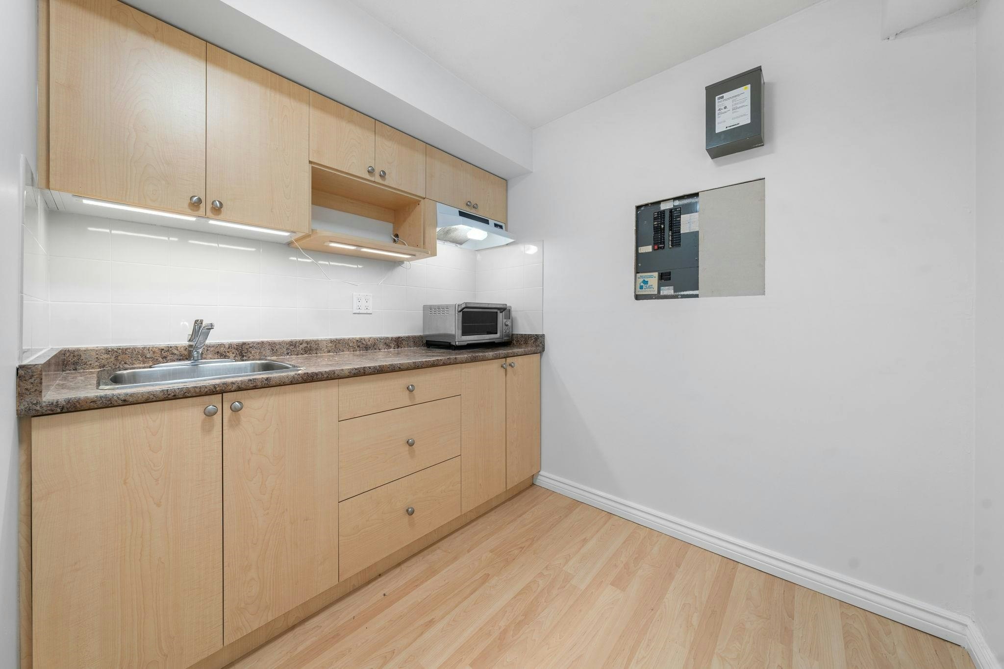 1231 River Drive, Coquitlam, BC, V3E 1N7 - 31