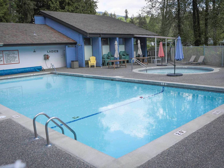 1231 River Drive, Coquitlam, BC, V3E 1N7 - 39