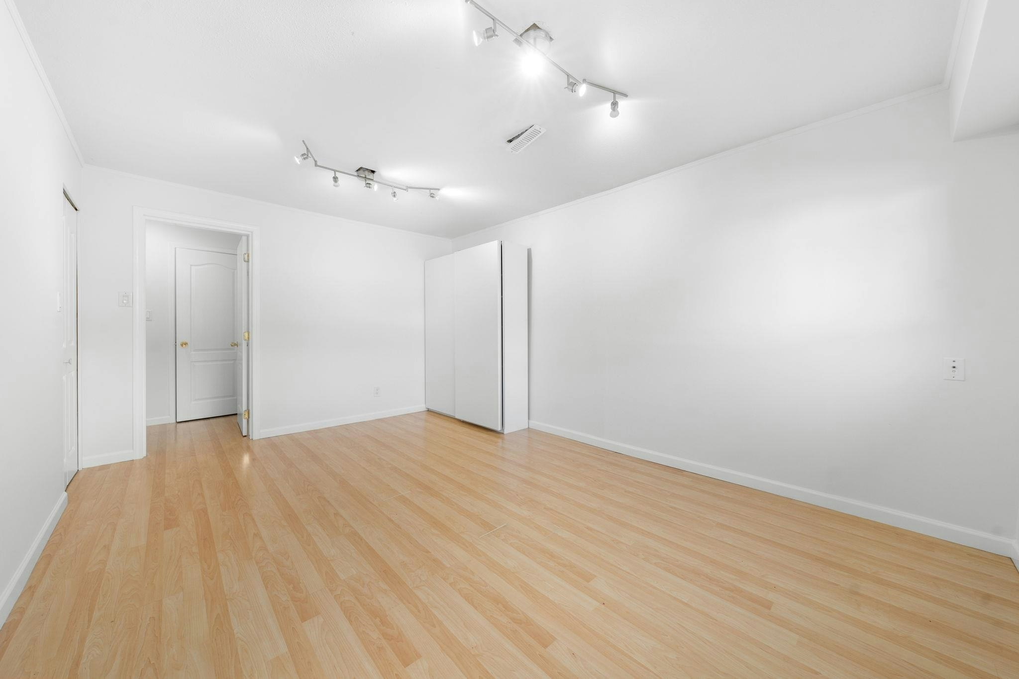 1231 River Drive, Coquitlam, BC, V3E 1N7 - 28
