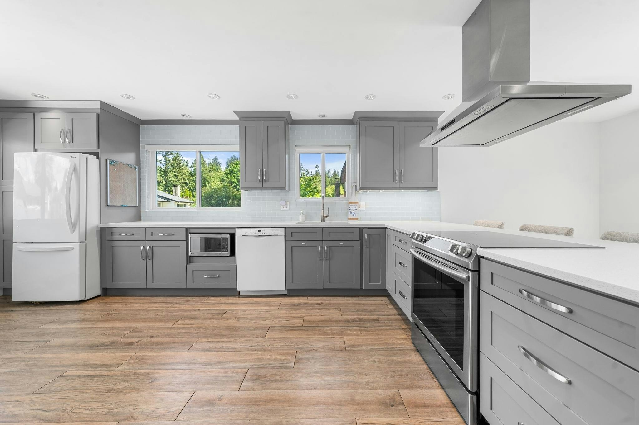 1231 River Drive, Coquitlam, BC, V3E 1N7 - 8