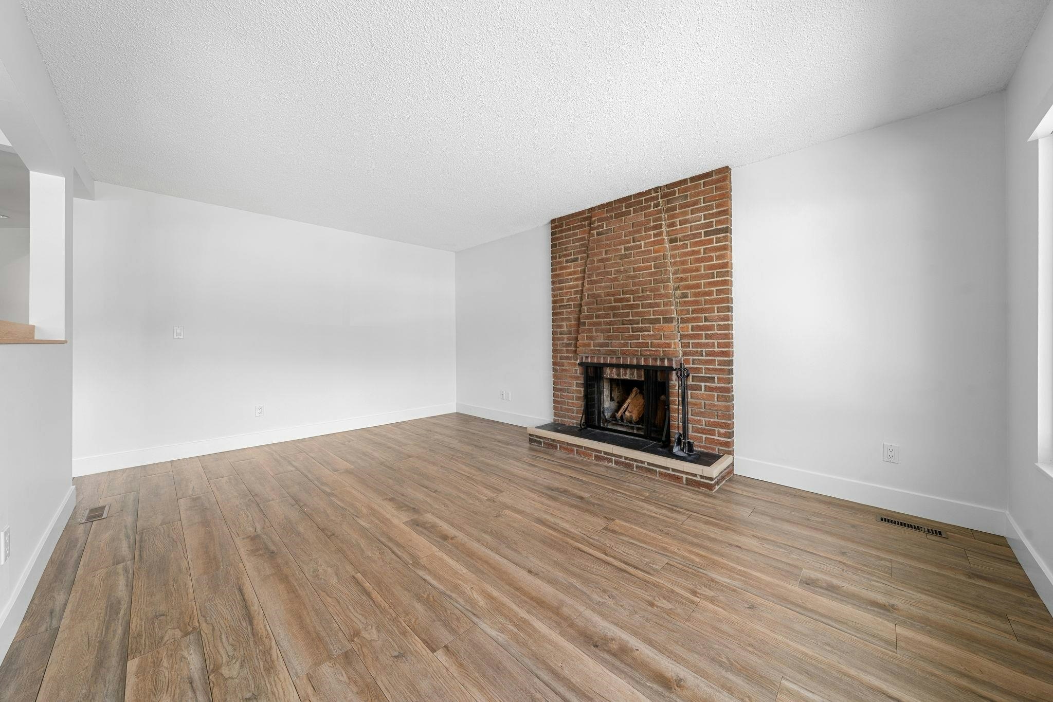 1231 River Drive, Coquitlam, BC, V3E 1N7 - 23