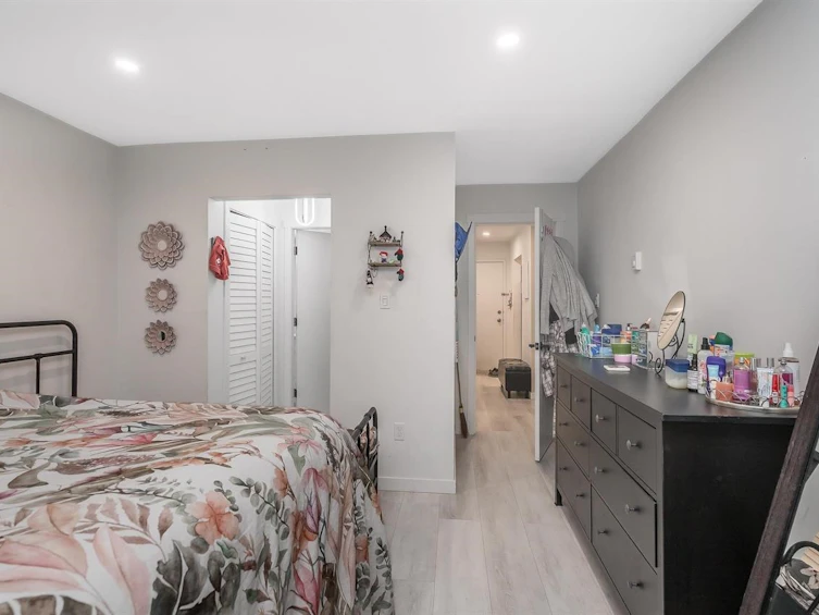 307-15268 100 Avenue, Surrey, BC, V3R 7V1 - 14