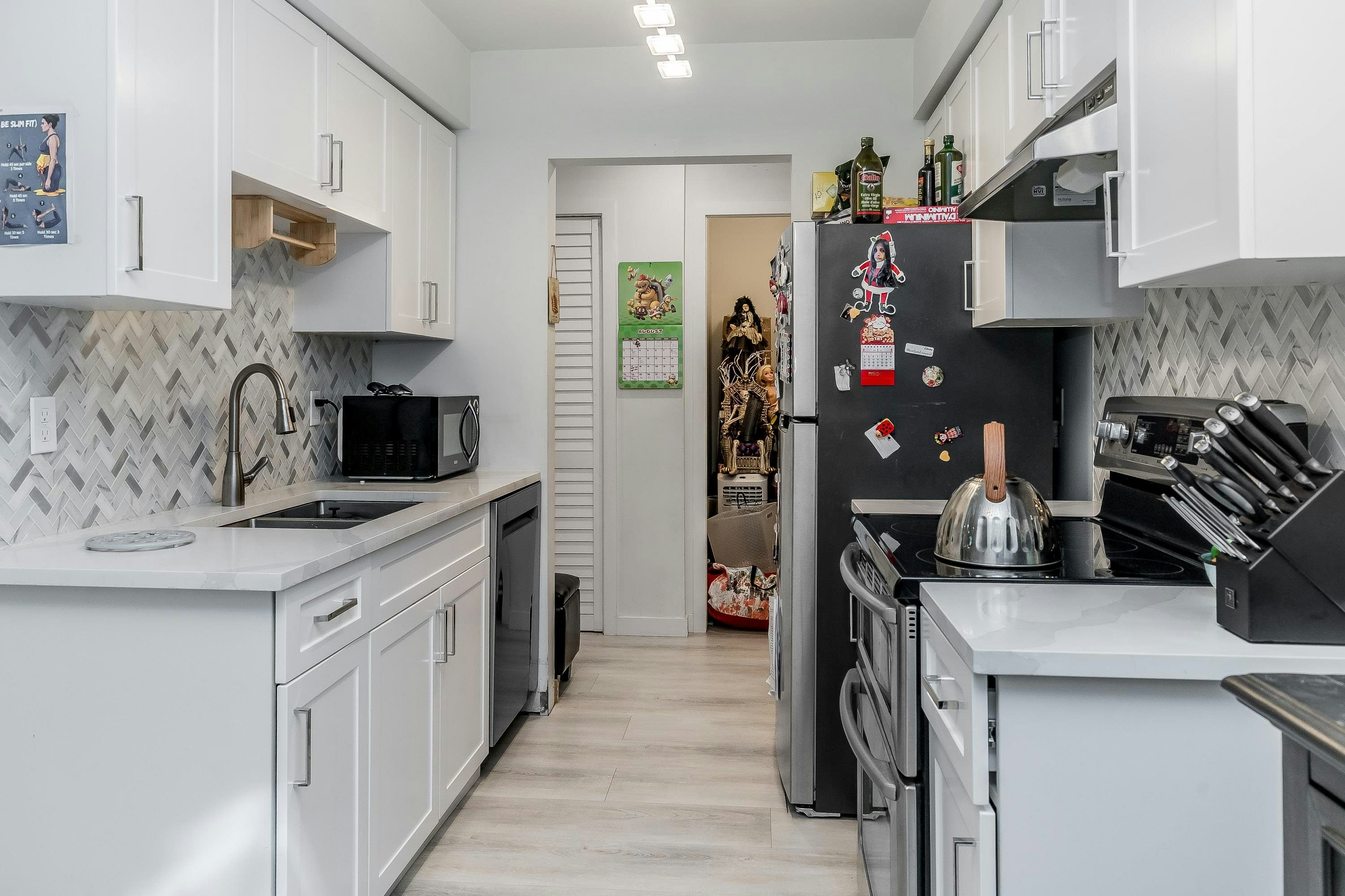 307-15268 100 Avenue - 5