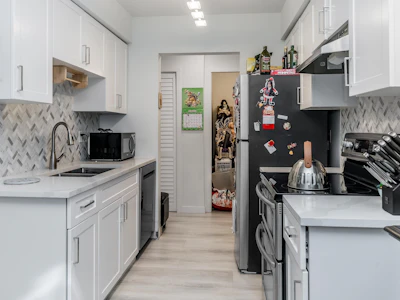 307-15268 100 Avenue - 5