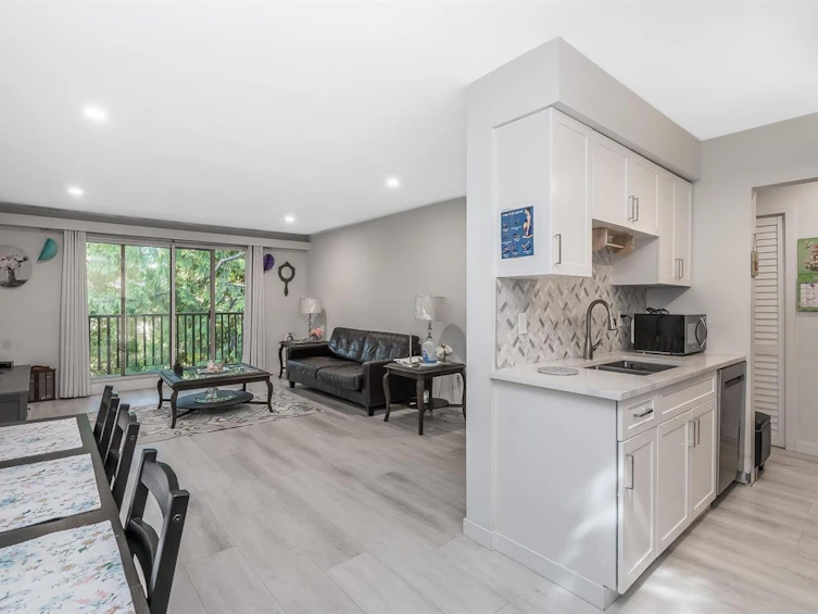 307-15268 100 Avenue, Surrey, BC, V3R 7V1 - 4