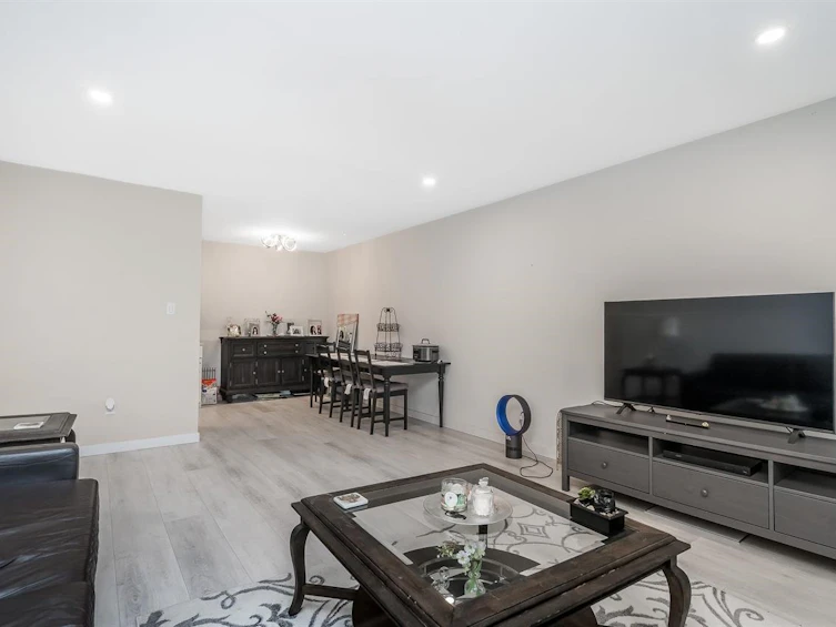 307-15268 100 Avenue, Surrey, BC, V3R 7V1 - 10