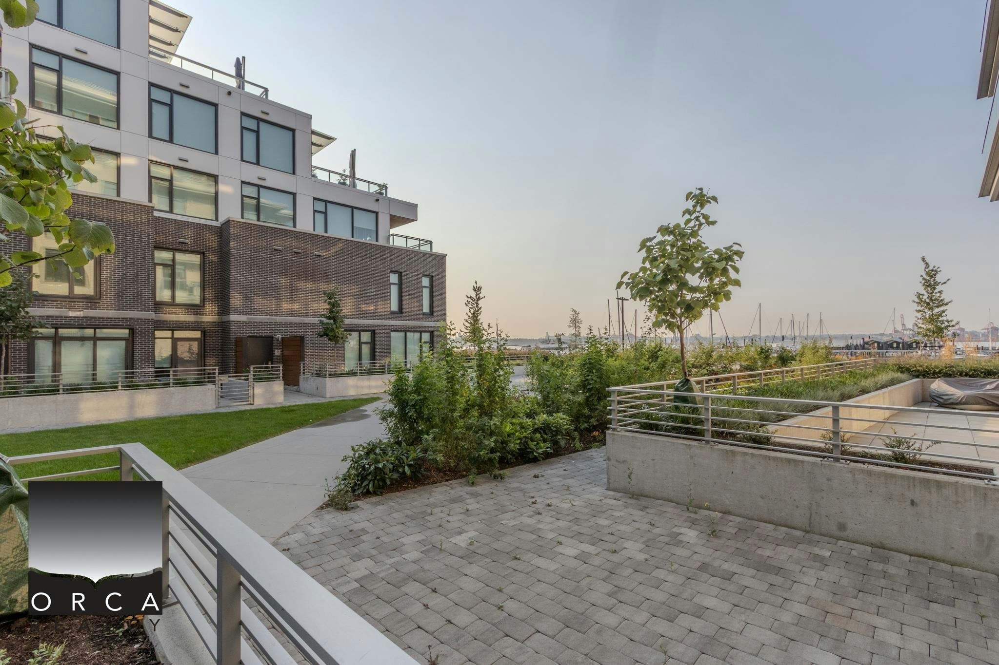 102-777 Harbour Way, North Vancouver, BC, V5T 4R4 - 23