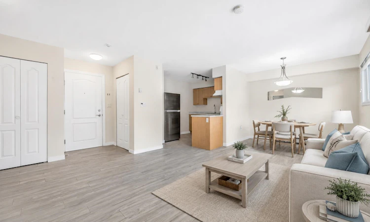 103-14881 Marine Drive Drive