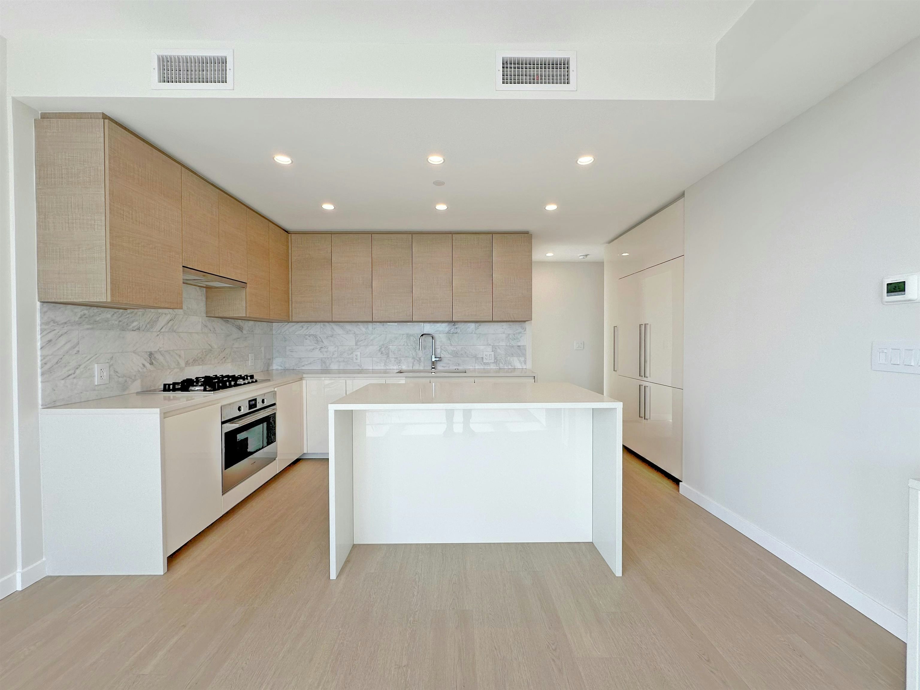 4004-2186 Gilmore Place Avenue, Burnaby, BC, V5C 0N7 - 8