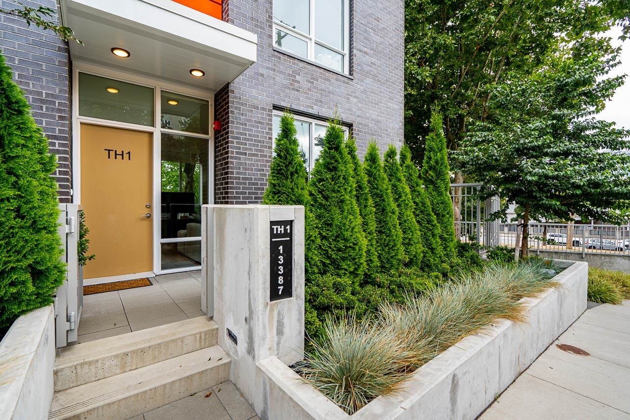 TH1-13387 Old Yale Rd Road, Surrey, BC, V3T 0V6