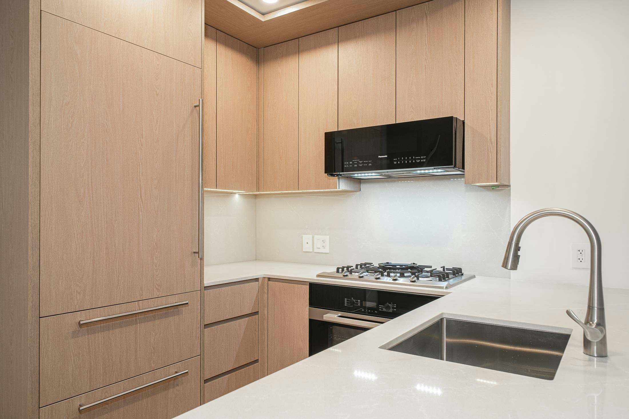 107-5212 Cambie Street, Vancouver, BC, V5Z 2Z7 - 8