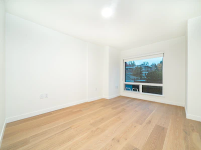 107-5212 Cambie Street - 4