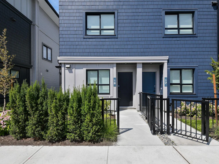 23-33525 Kingston Avenue, Abbotsford, BC, V2S 0R6 - 2