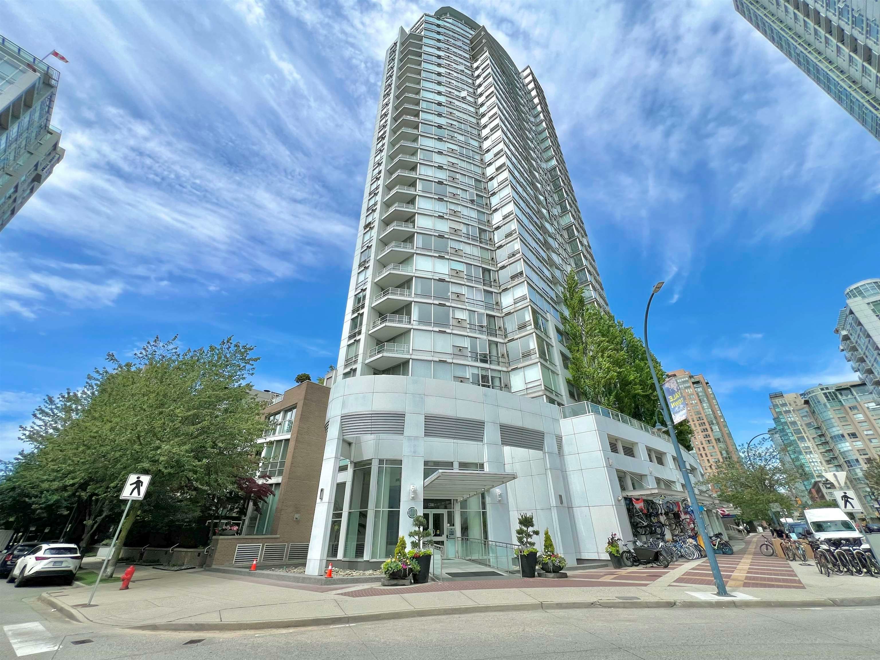 1002-1201 Marinaside Crescent, Vancouver, BC, V6Z 2V2