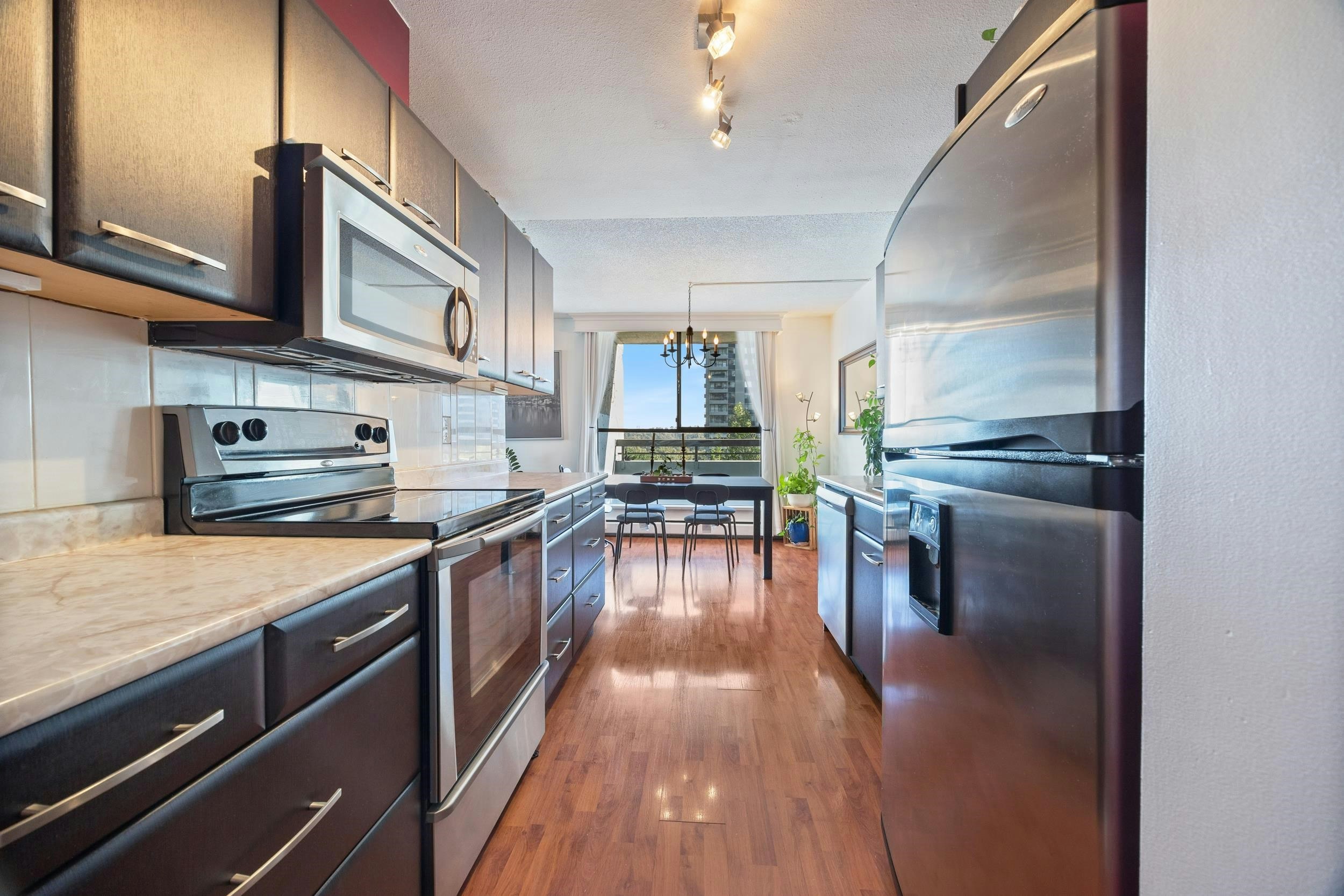 1003-3737 Bartlett Court, Burnaby, BC, V3J 7E3 - 14