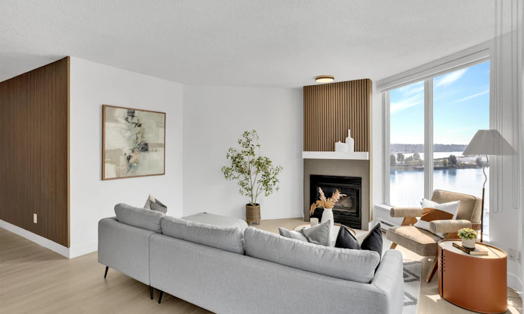 1503-1135 Quayside Drive