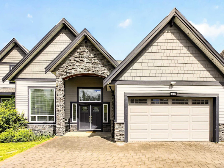 21833 51 Avenue, Langley, BC, V3A 8P7