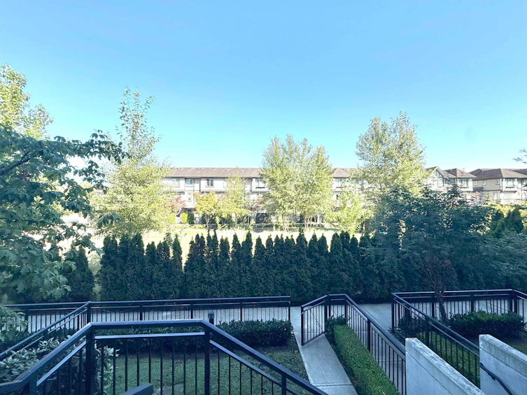107-9500 Tomicki Avenue, Richmond, BC, V6X 0R9