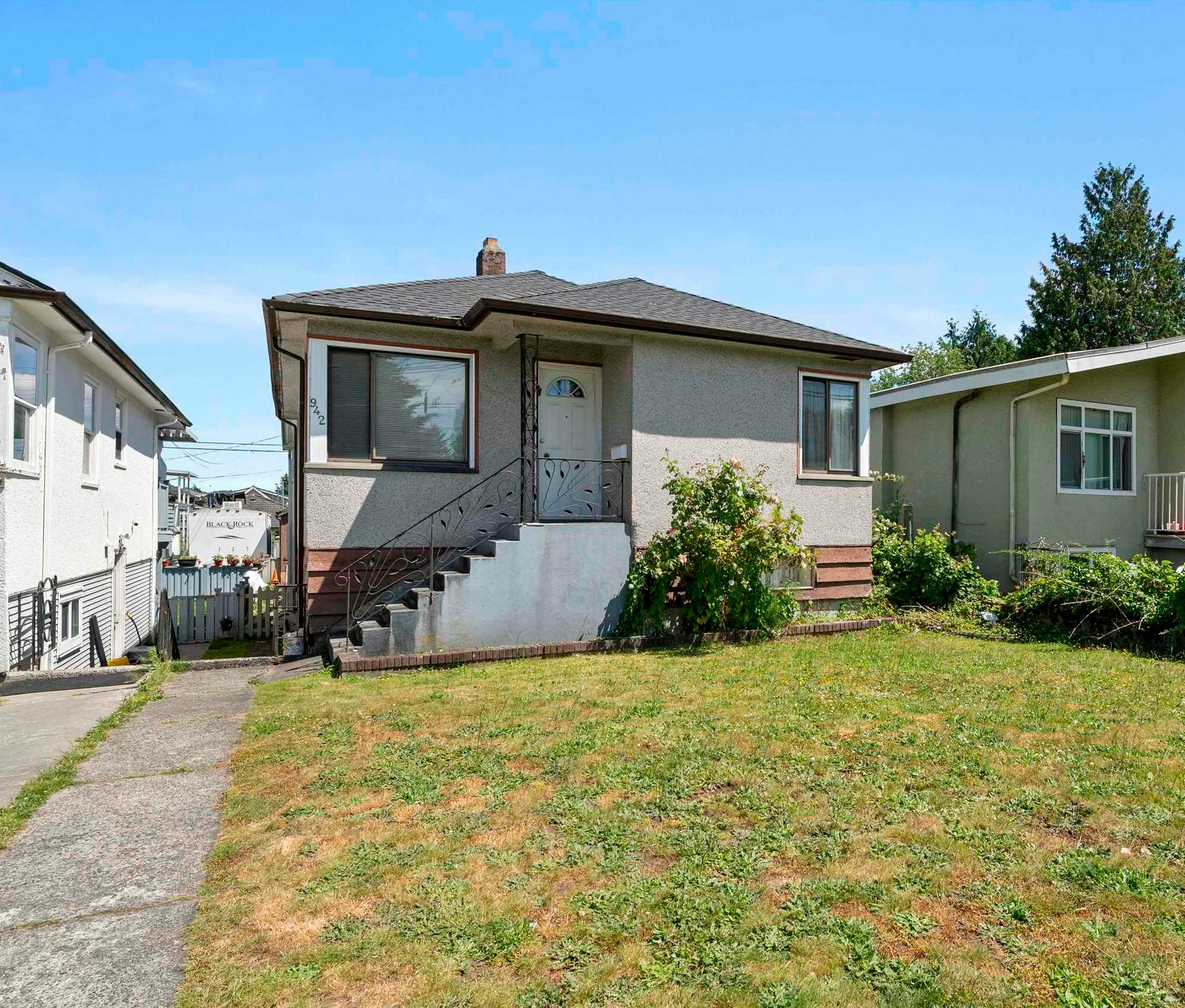 942 Nanaimo Street, Vancouver, BC, V5L 4S9