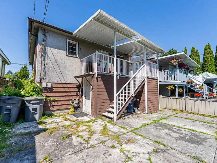 942 Nanaimo Street, Vancouver, BC, V5L 4S9 - 23