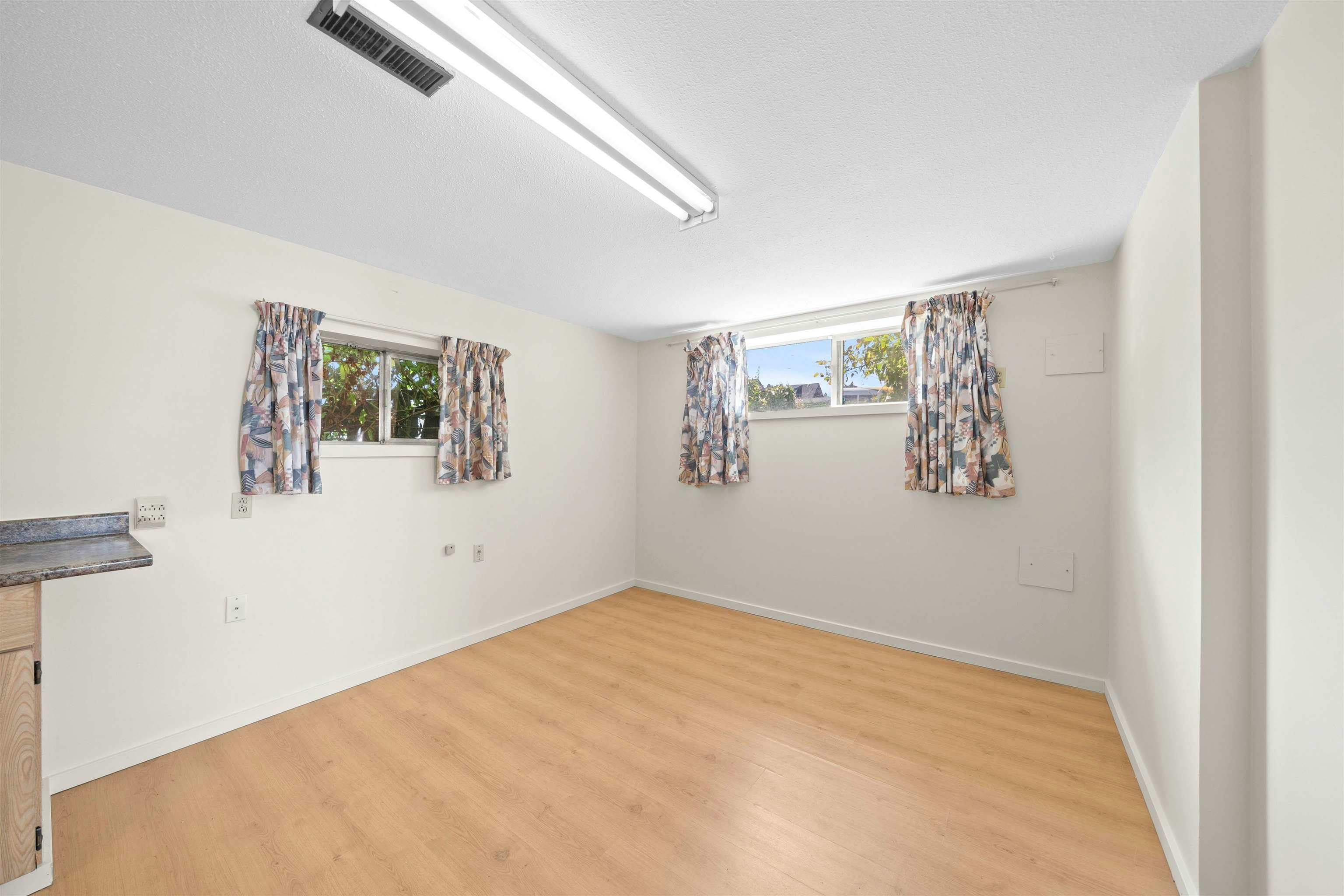 942 Nanaimo Street, Vancouver, BC, V5L 4S9 - 13