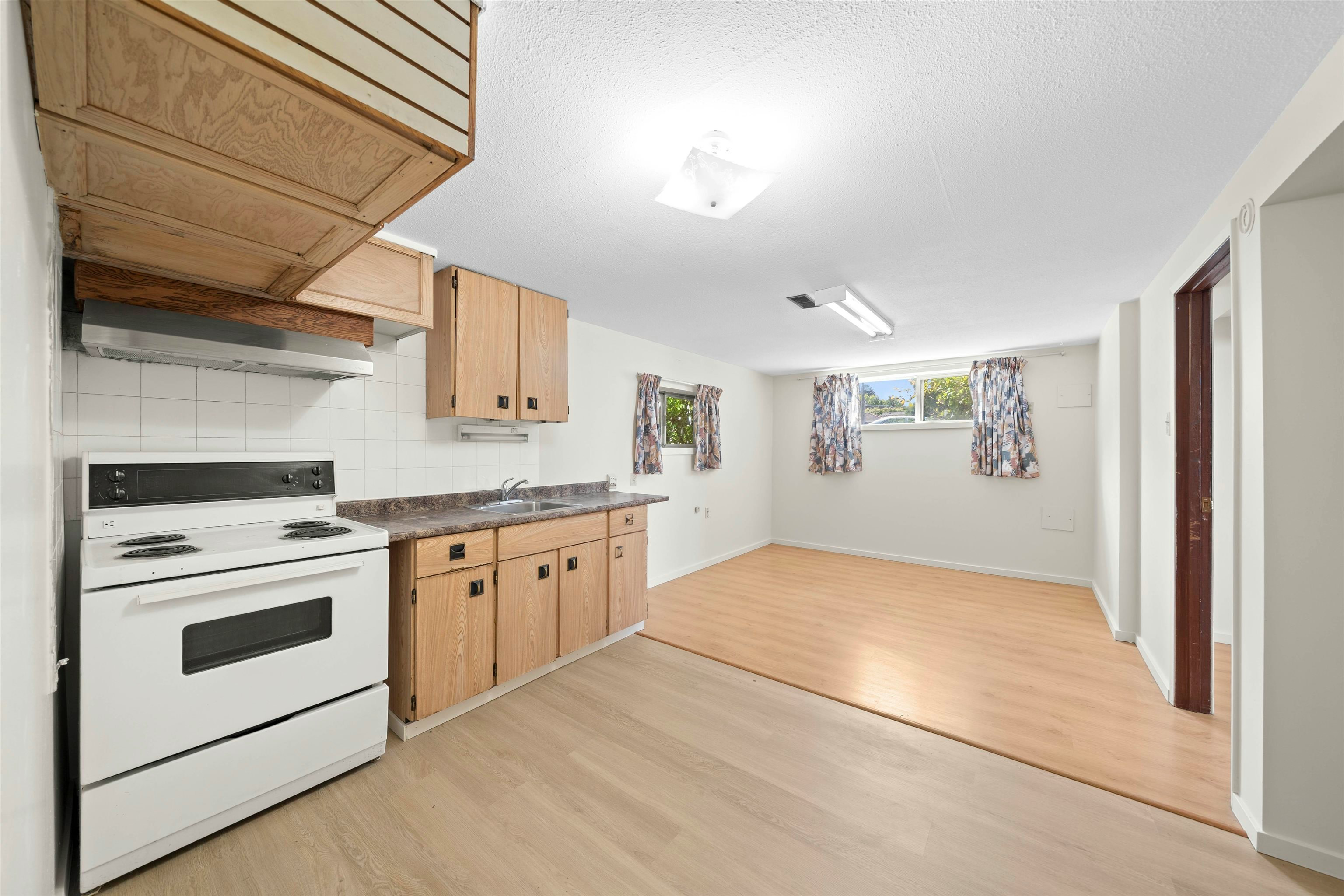942 Nanaimo Street, Vancouver, BC, V5L 4S9 - 16