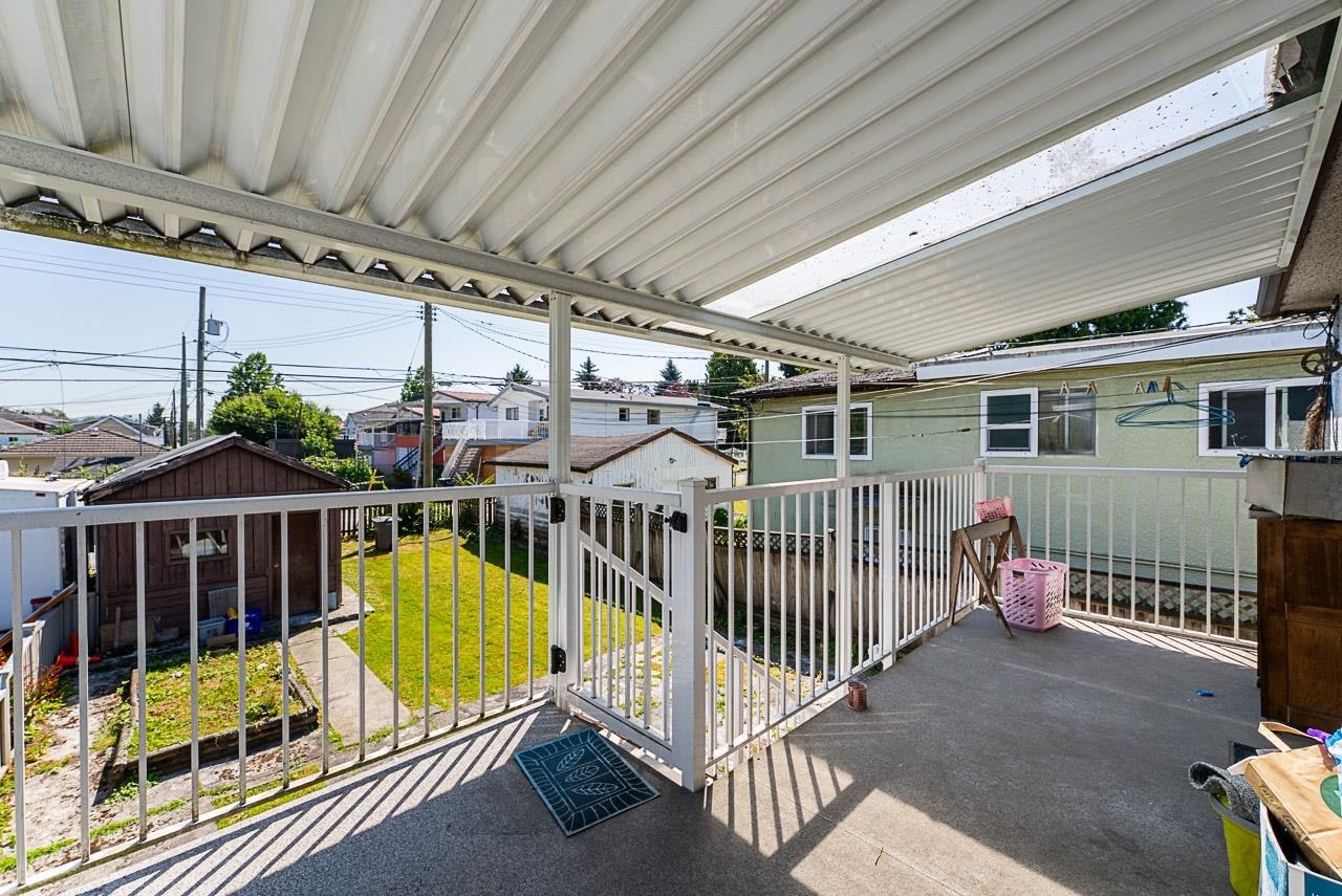 942 Nanaimo Street, Vancouver, BC, V5L 4S9 - 11