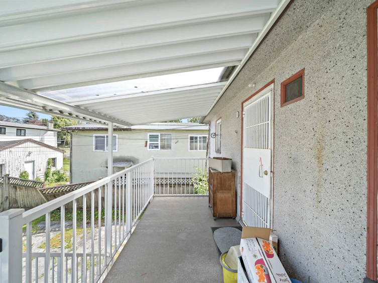 942 Nanaimo Street, Vancouver, BC, V5L 4S9 - 12