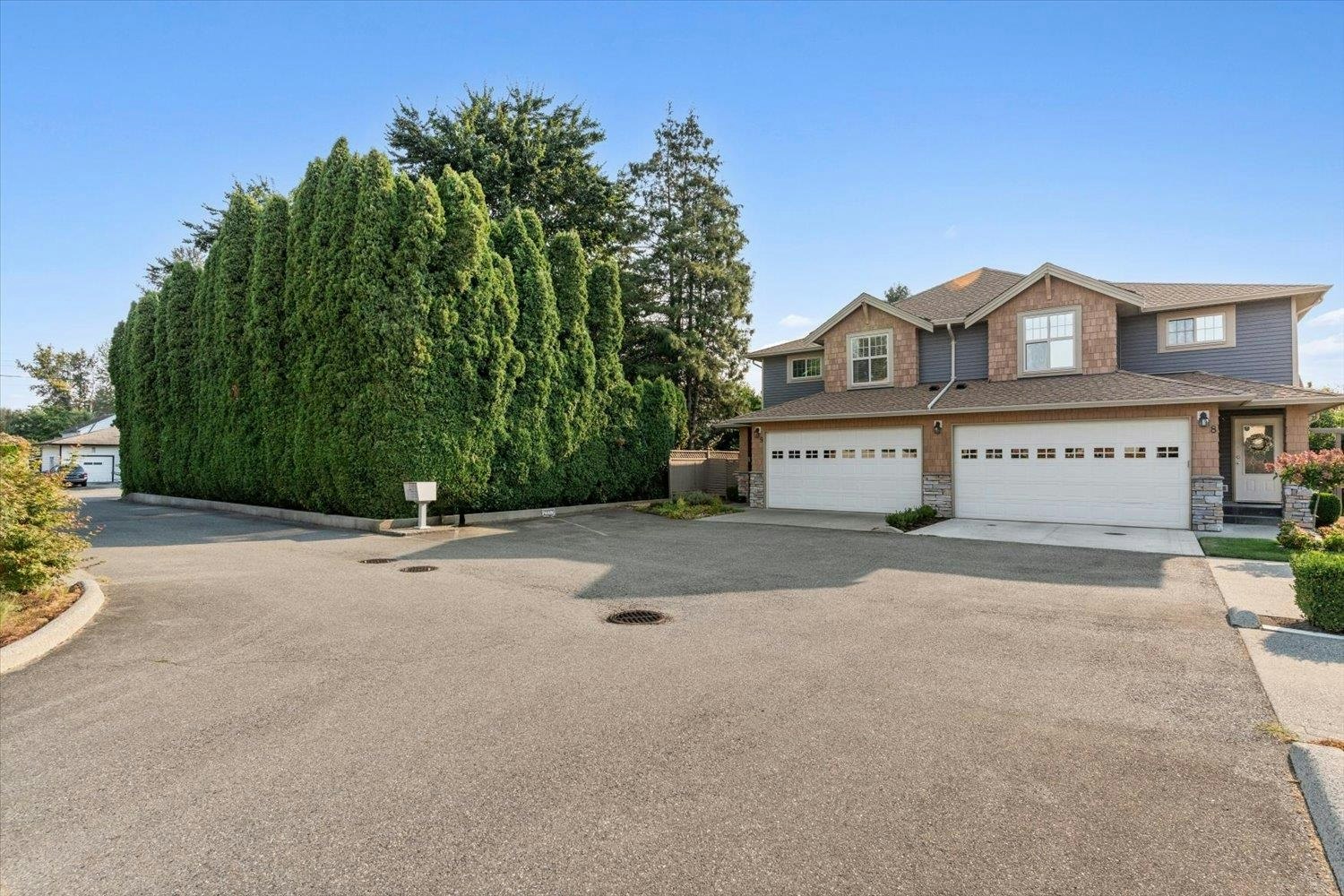 9-46150 Riverside Drive - 3