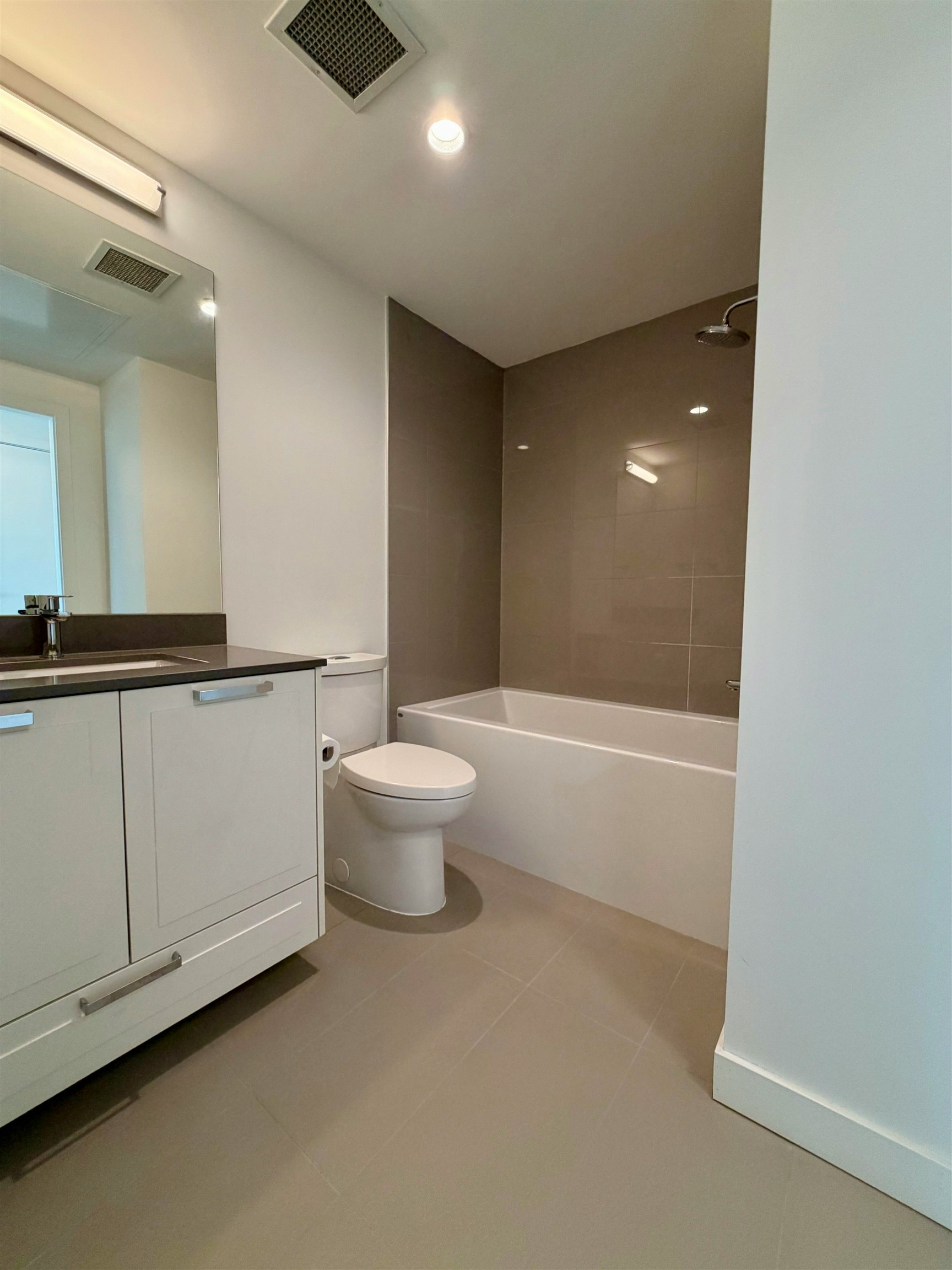 2506-1401 Hunter Street, North Vancouver, BC, V7J 0E2 - 16