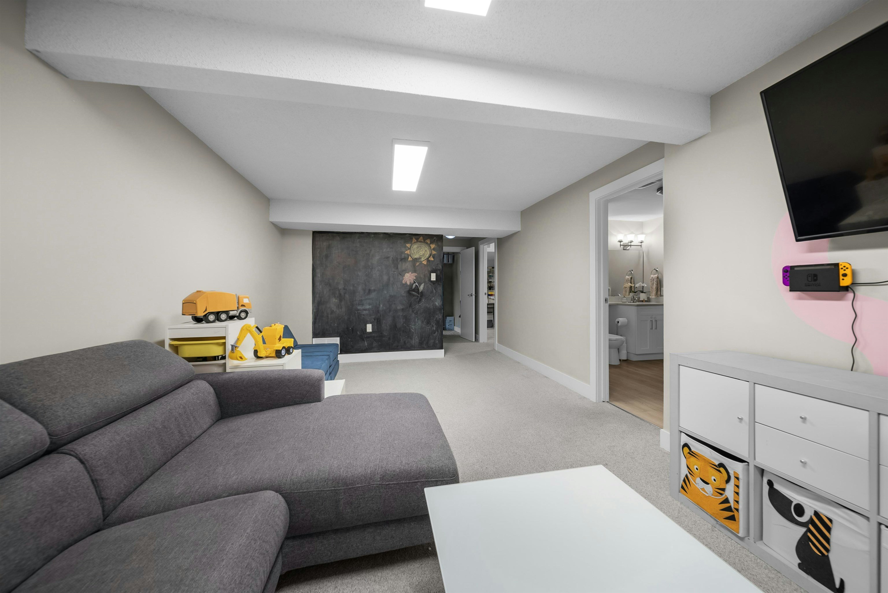 15879 Alder Place, Surrey, BC, V4A 5J1 - 28