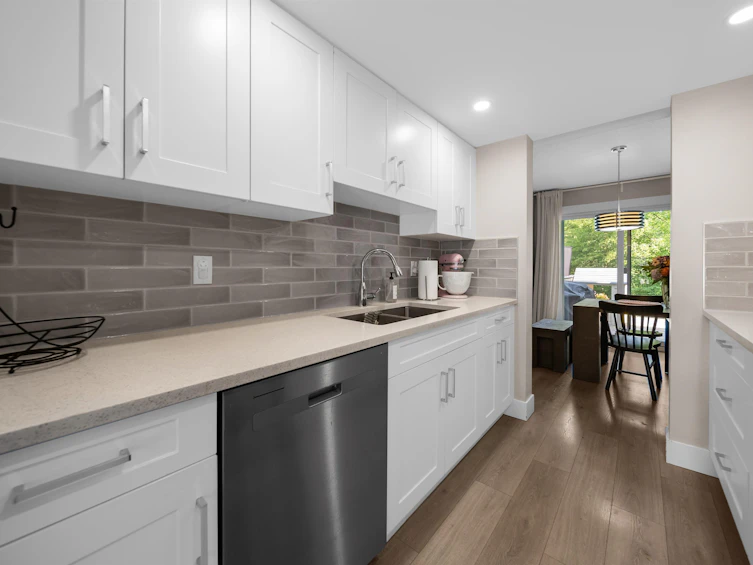 15879 Alder Place, Surrey, BC, V4A 5J1 - 18