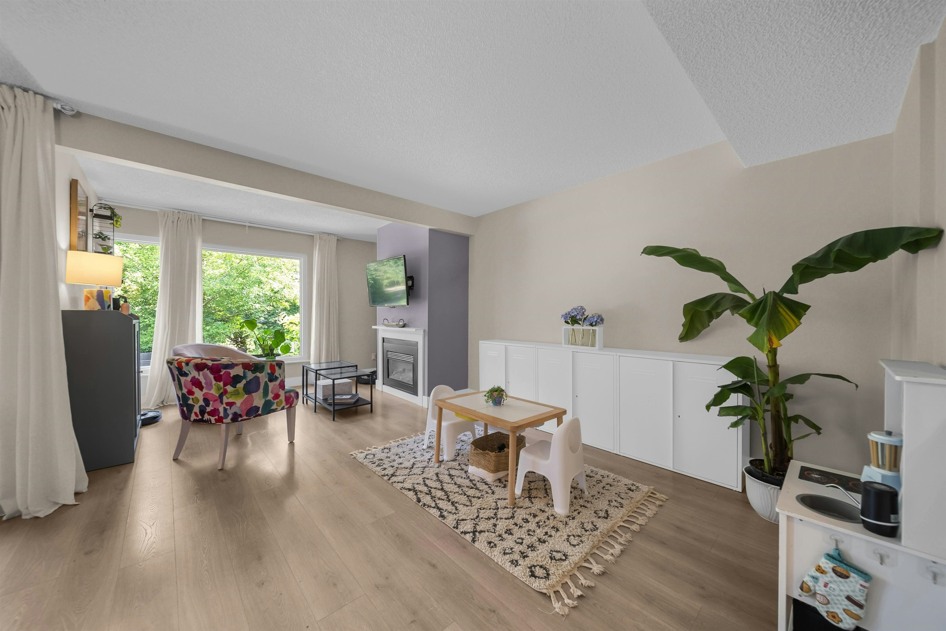 15879 Alder Place, Surrey, BC, V4A 5J1 - 10