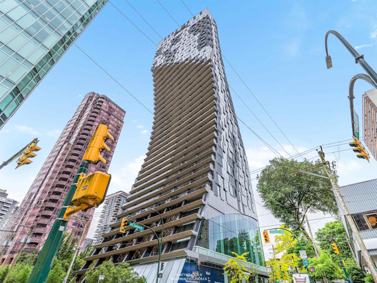 303-1568 Alberni Street, Vancouver, BC, V6G 0E3 - 2