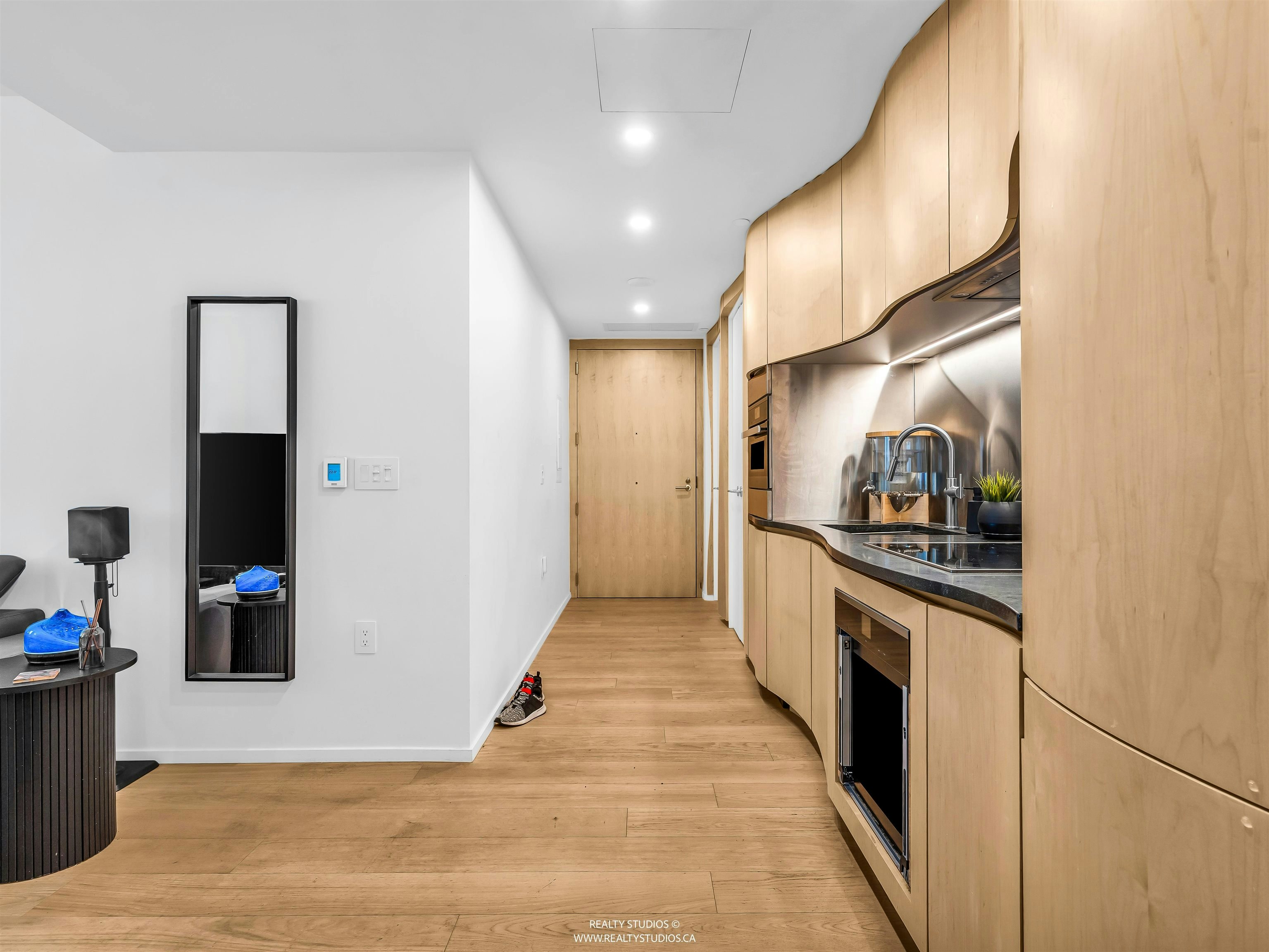 303-1568 Alberni Street, Vancouver, BC, V6G 0E3 - 9
