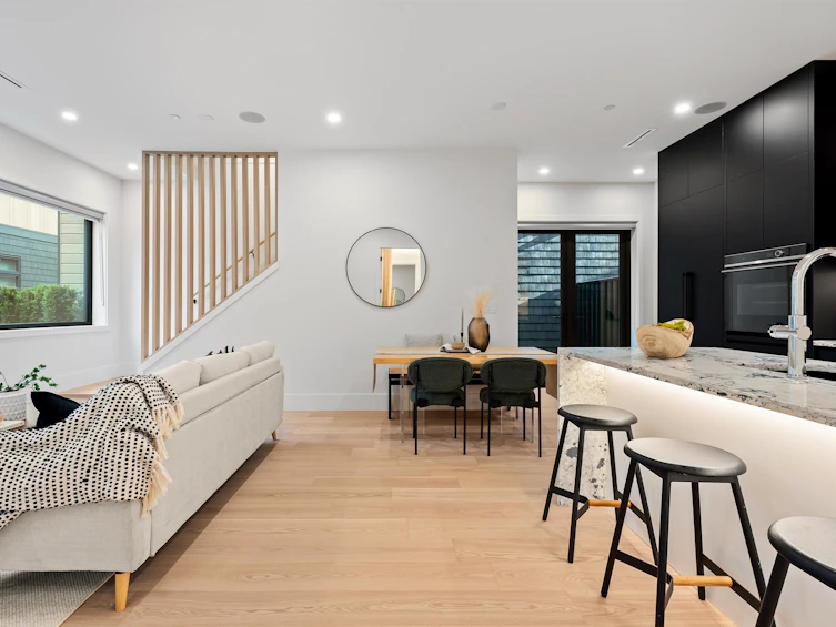 1-5034 Granville Street, Vancouver, BC, V6M 3B4 - 2