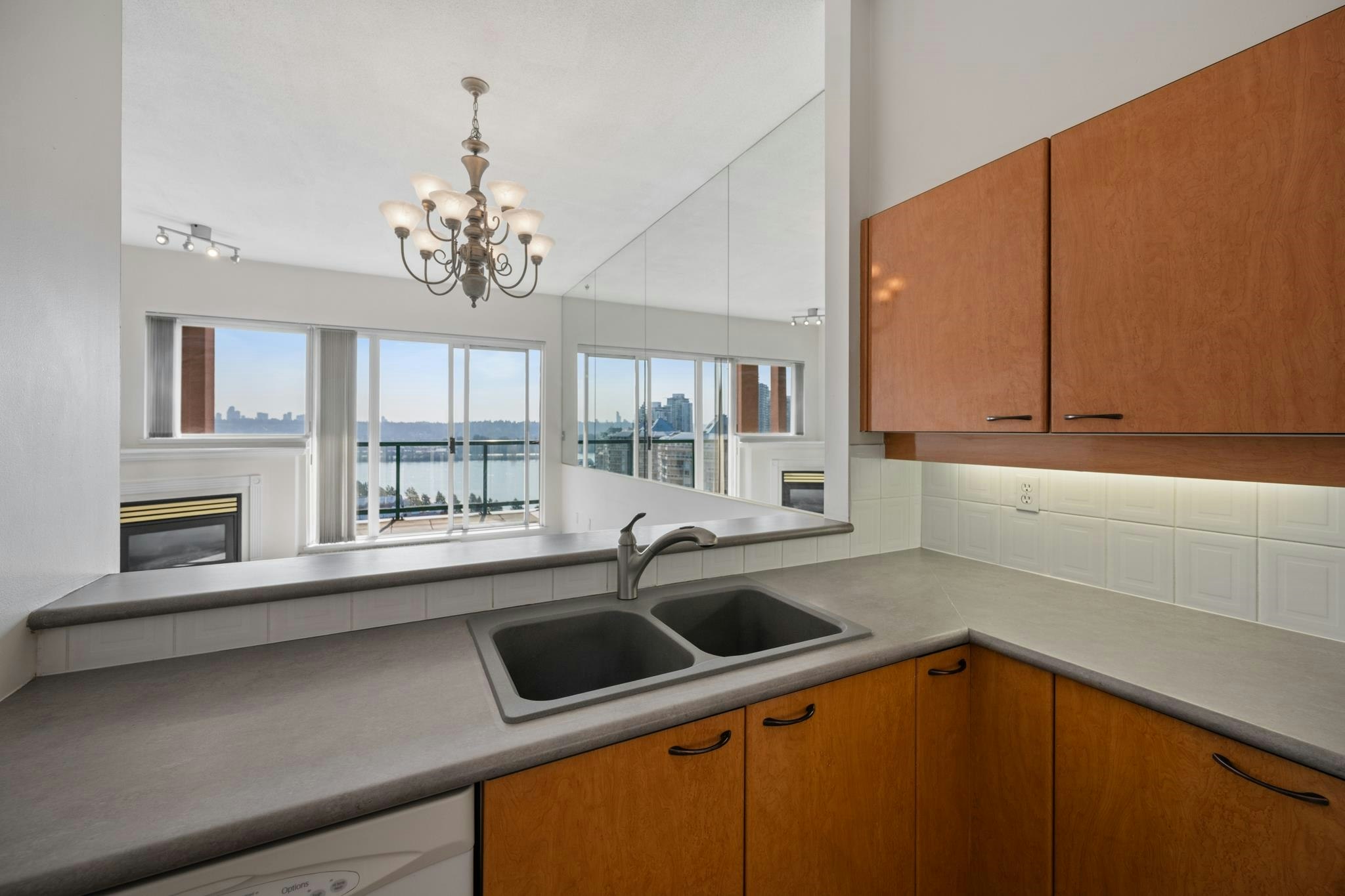 2102-10 Laguna Court - 2