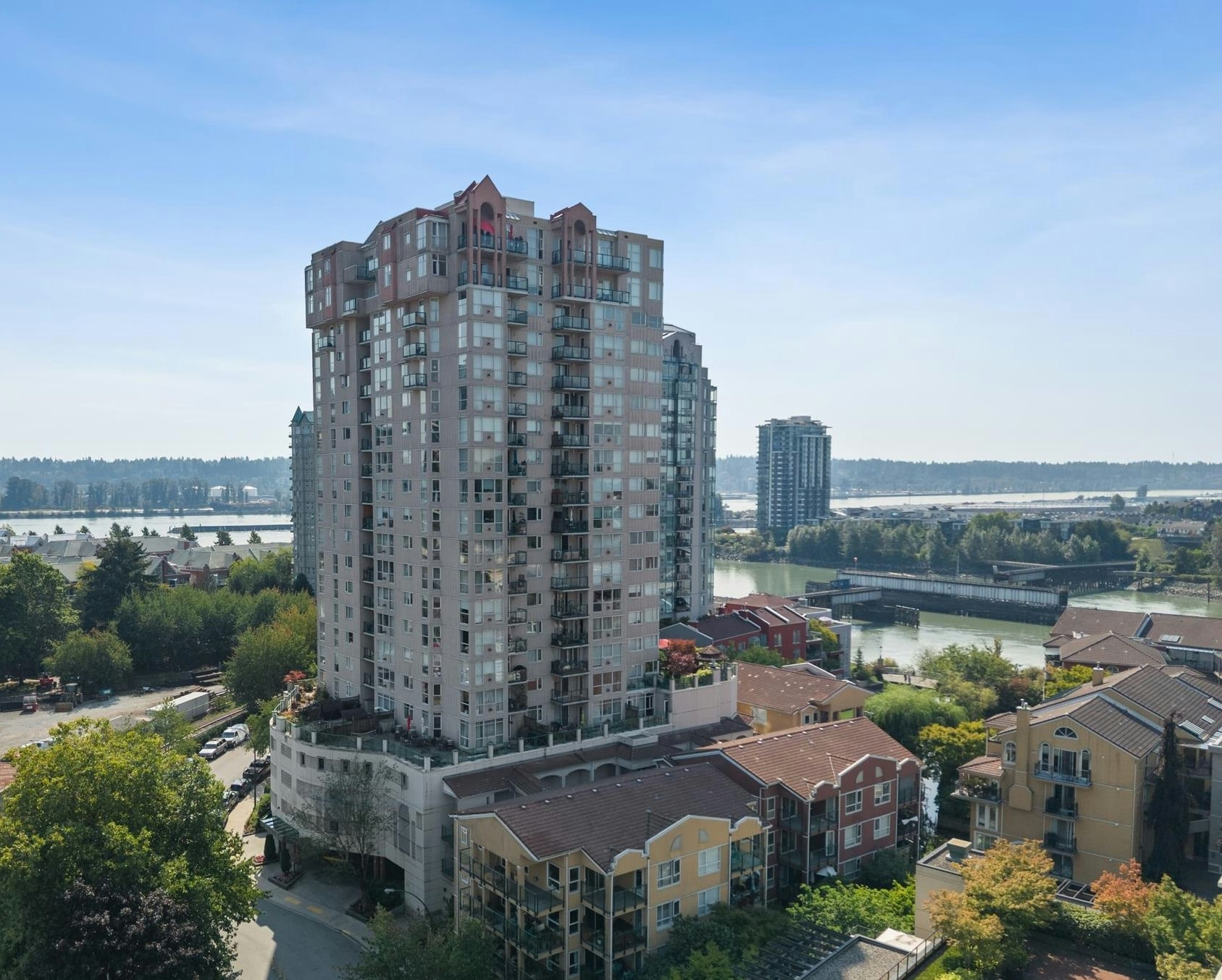 2102-10 Laguna Court, New Westminster, BC, V3M 6W3