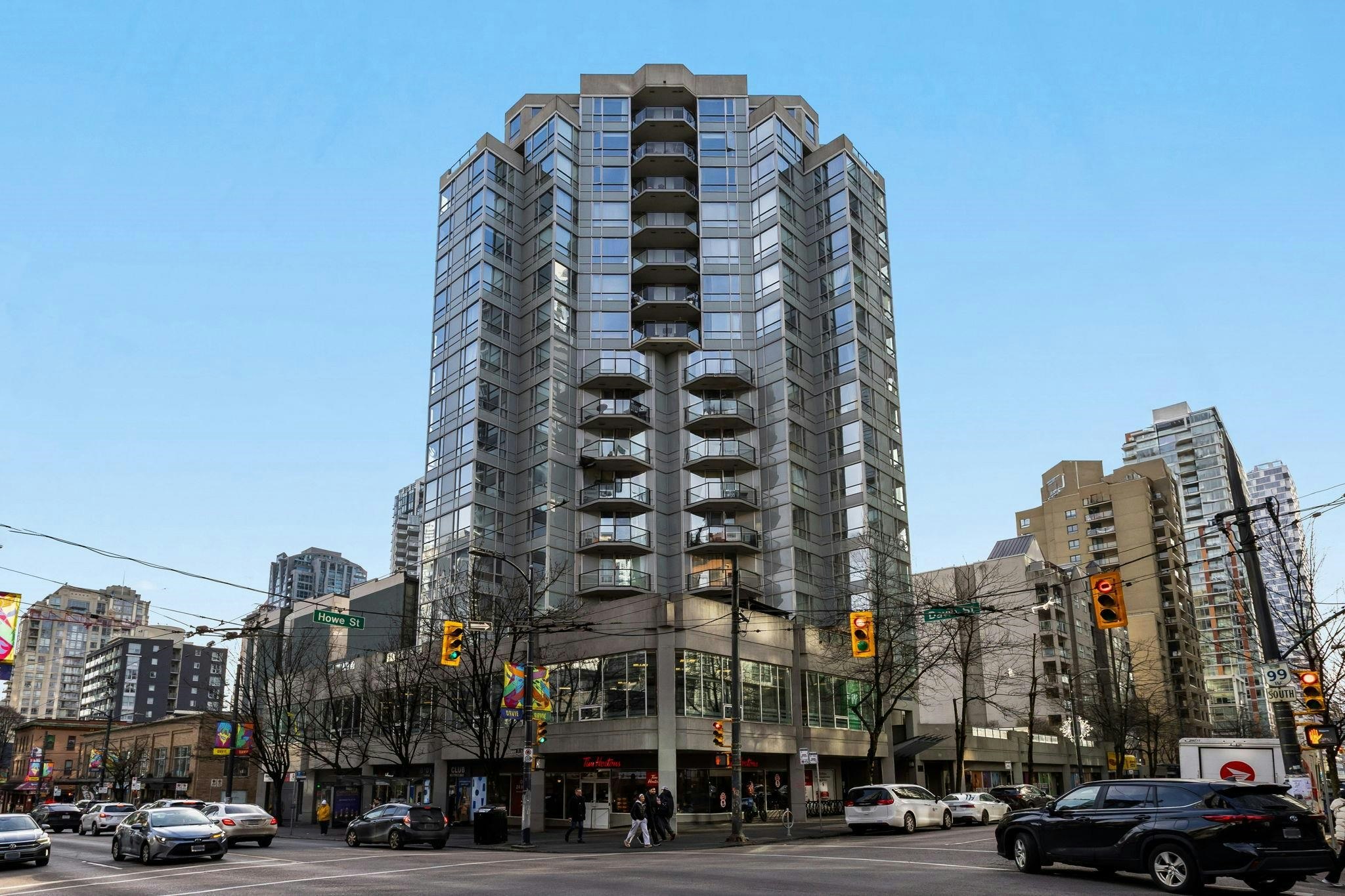 706-1212 Howe Street, Vancouver, BC, V6Z 2M9